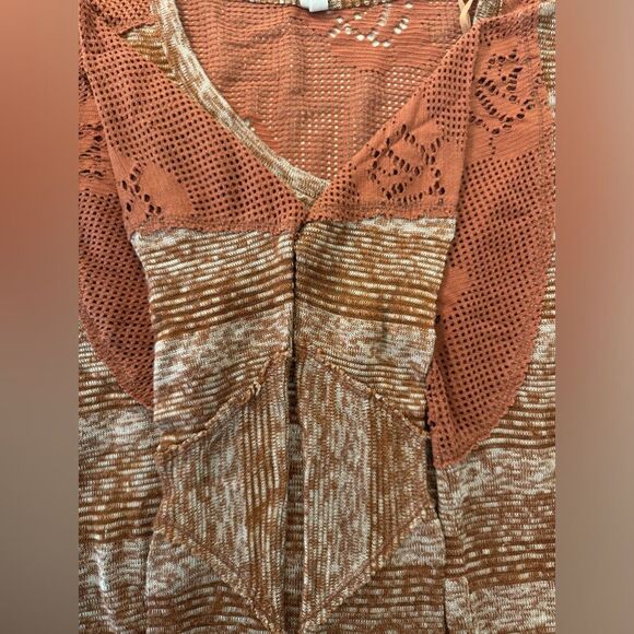 Free People Oversized Rust Orange Sweater with Lace Accents Women’s Size Small - Picture 10 of 13
